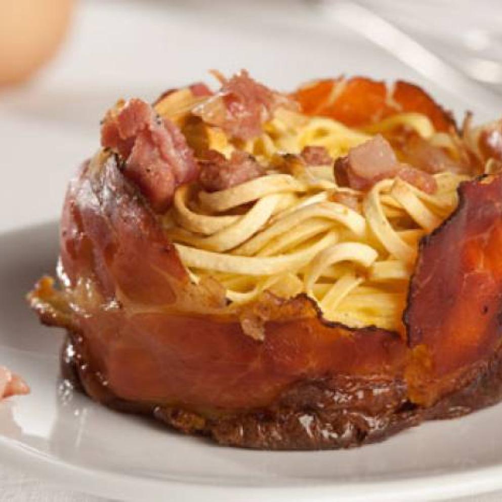 Timballo di linguine e speck