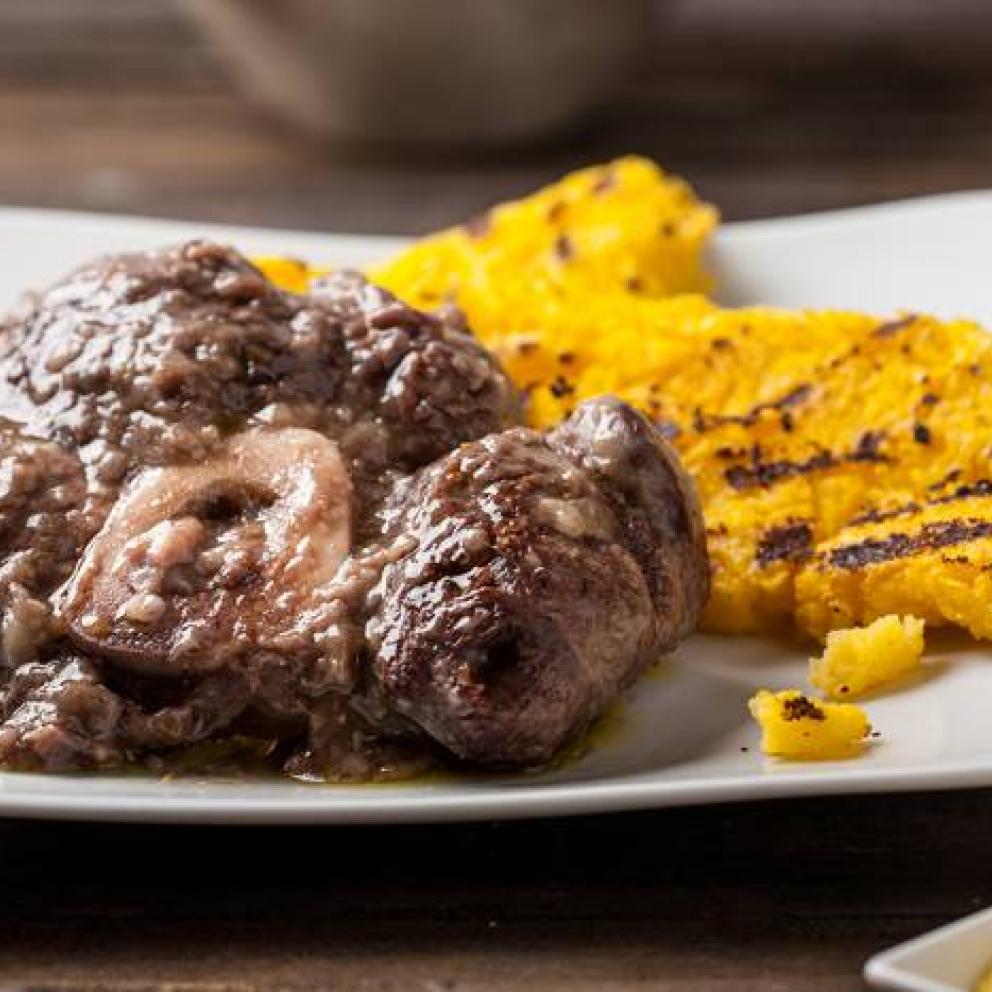 Ossobuco con polenta allo zafferano