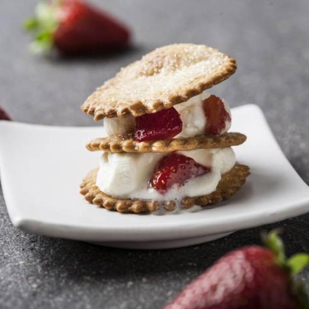 Millefoglie con fragole e chantilly