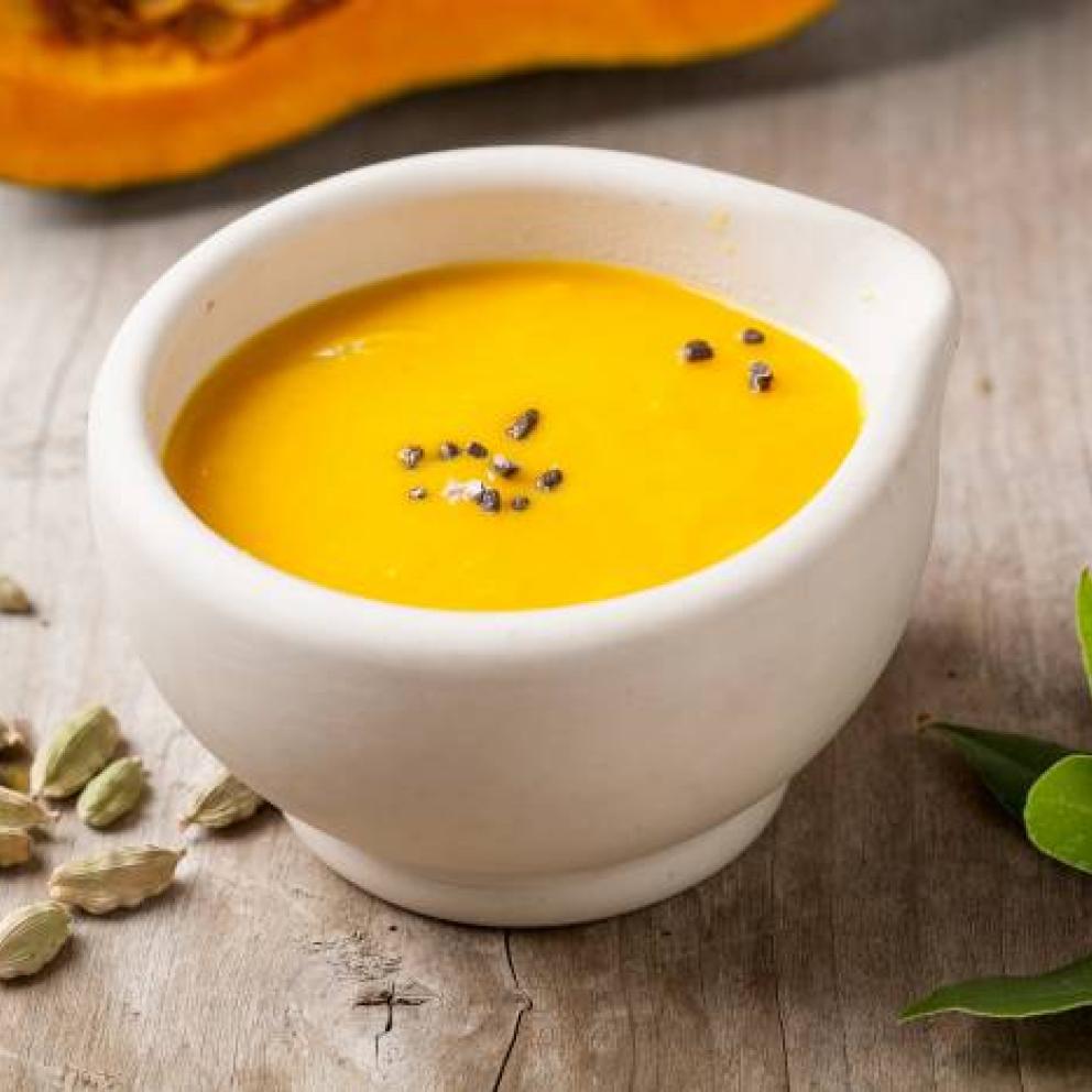 Vellutata zucca carote e cardamomo