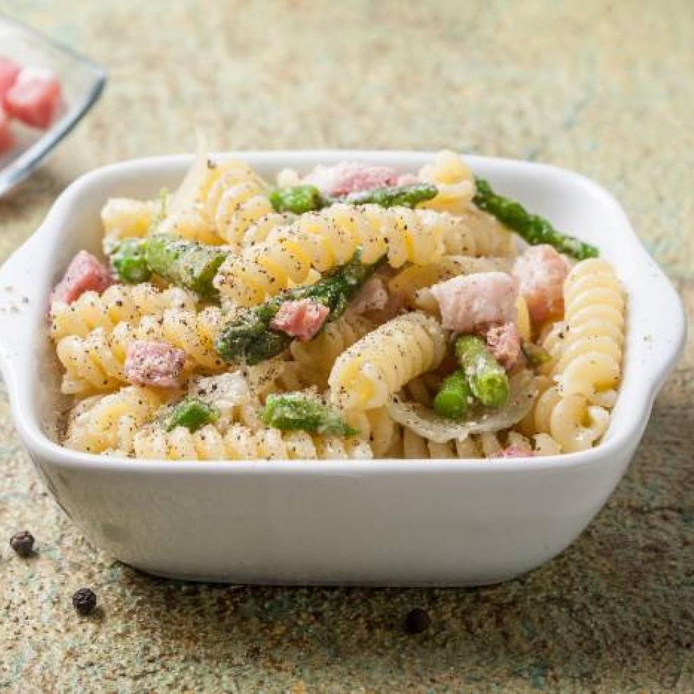 Pasta asparagi e pancetta