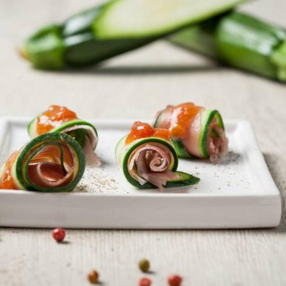 Involtini di zucchine e speck